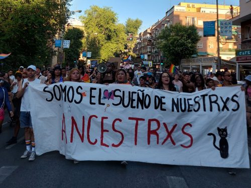 Manifestação Orgulho Crístico, QPOC. Bloco migrante antirracista, 28 Junho 2022. © Migrantes Transgresores / Colectivo Ayllu. Foto: Yun Ping.